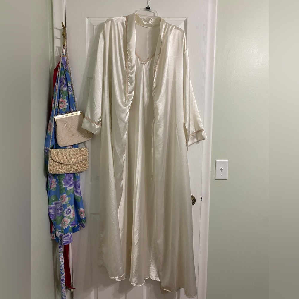 Vintage Bridal Ivory Satin and Lace Robe and Slip Set